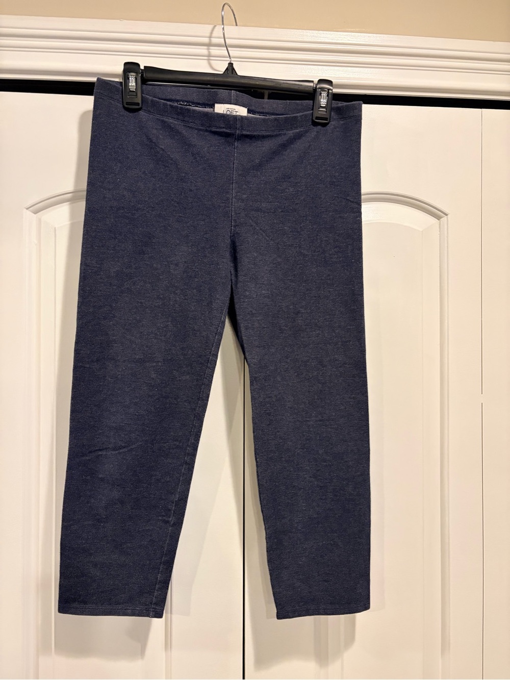 Loft Women’s Navy Stretch Knit cropped Leggings